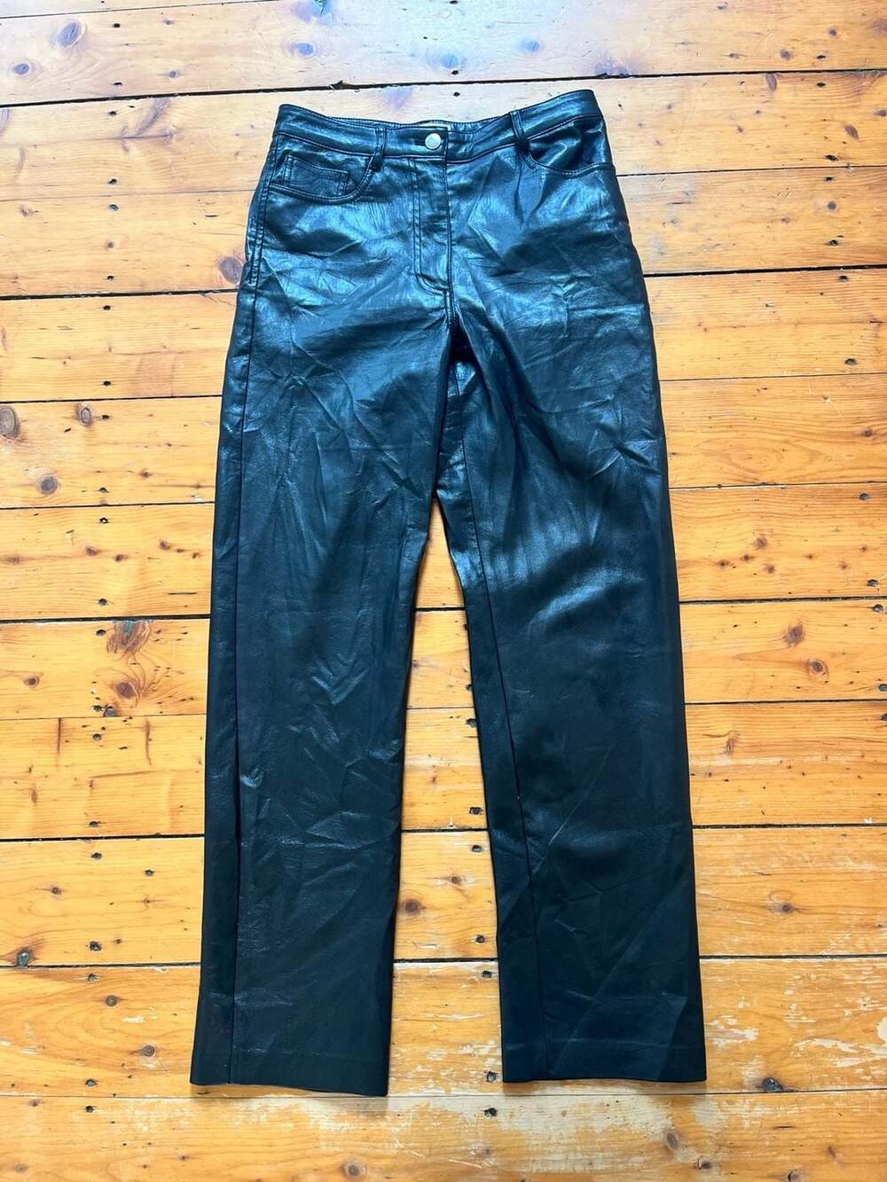 Wilfred Aritzia Black Vegan Leather Straight Leg Pants Size 4